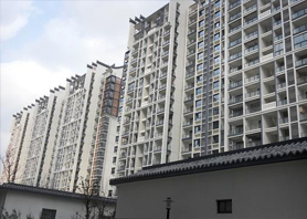 方圆云山诗意铝合金卷帘工程